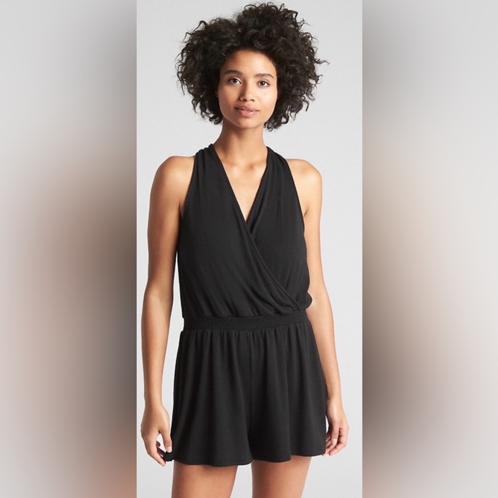 NWT Gap softspun halter neck shorts romper in True Black Size Large Tall